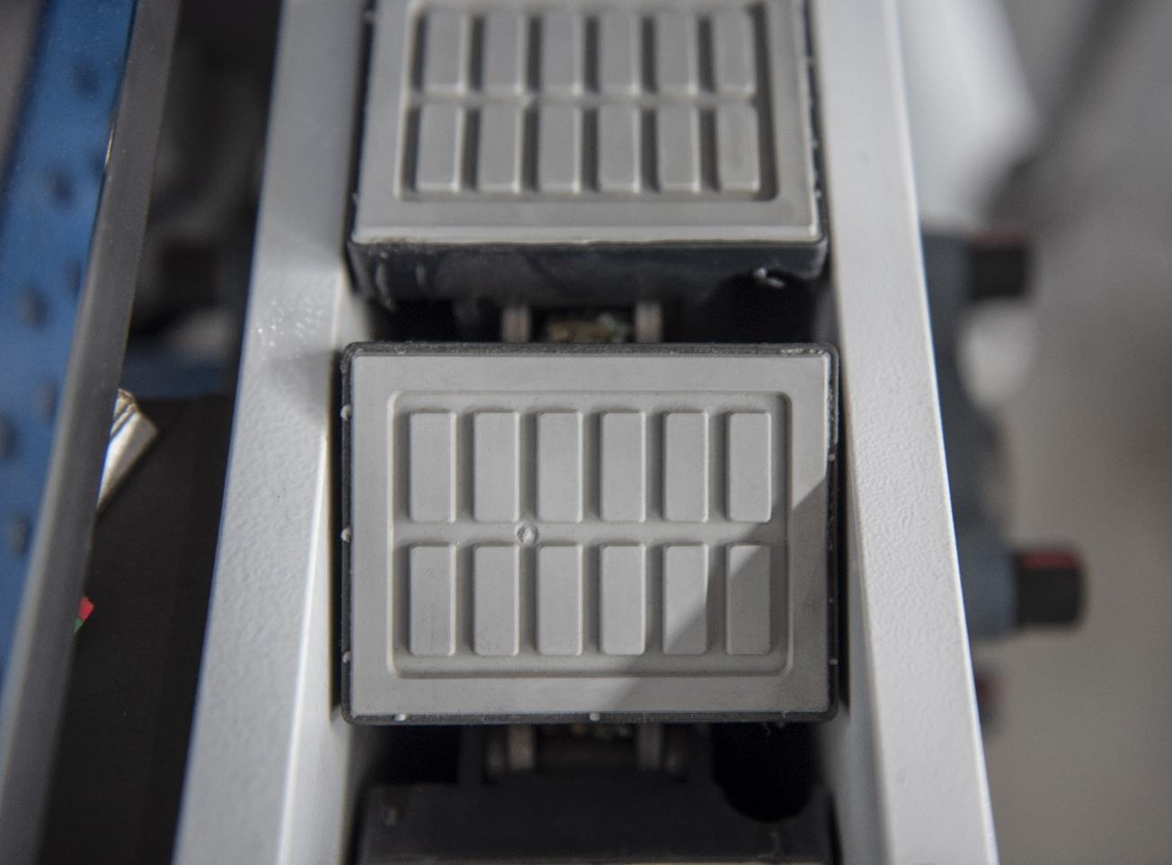 Enlarged conveyor guides