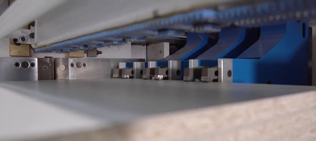 Two-finger pneumatic grippers