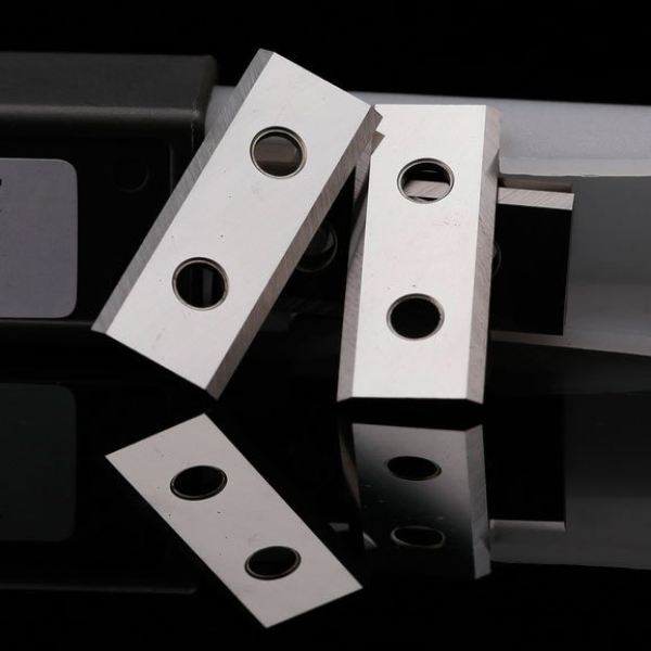 Carbide insert 30x12x1.5-35° HD