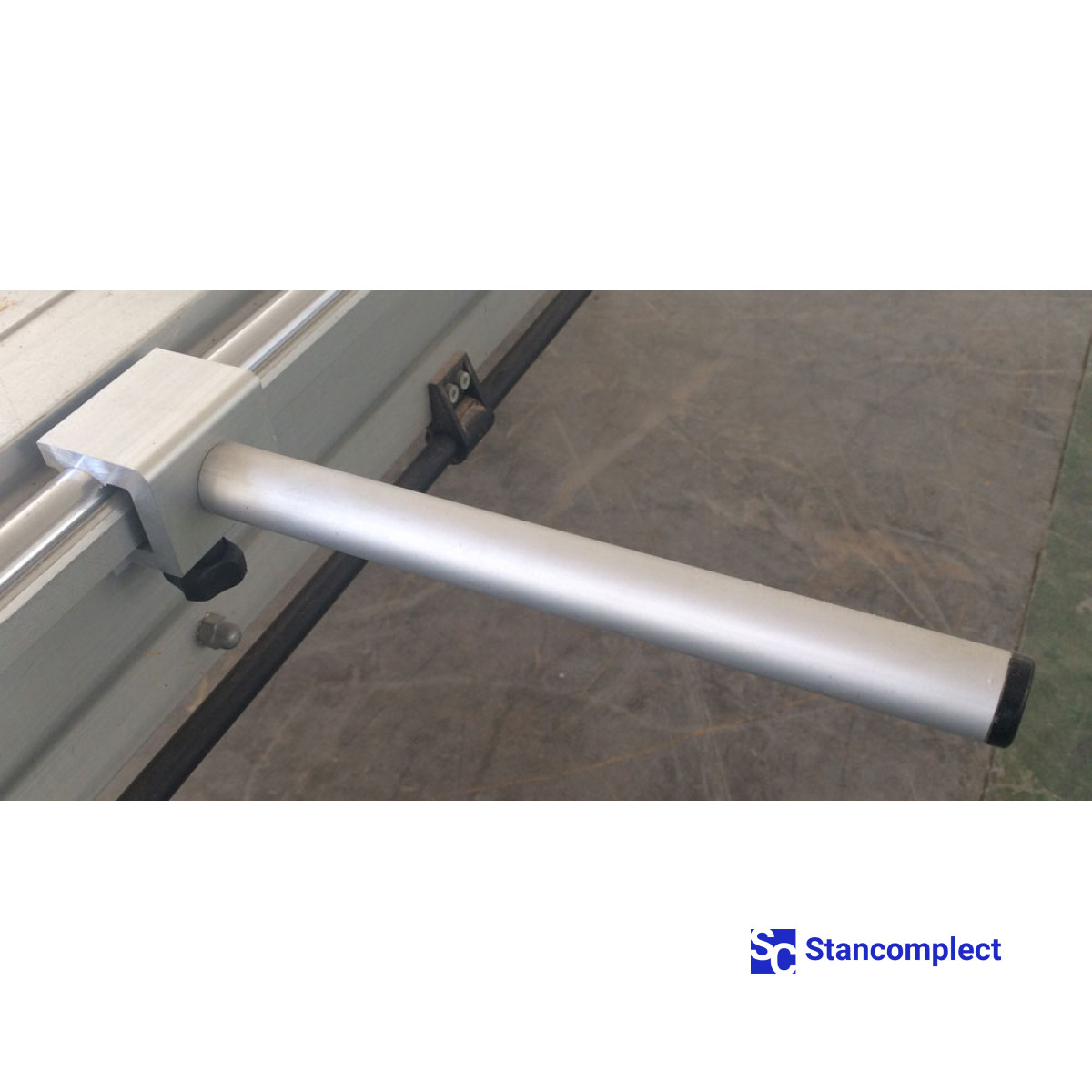 Boční rukojeť vozíku pro formátovací pilu