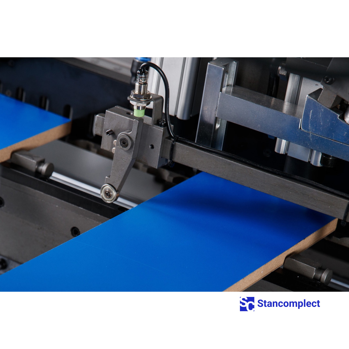 Drilling machine KDT-6042NSL (cassette feed + processing of 3 workpieces + unloading device)