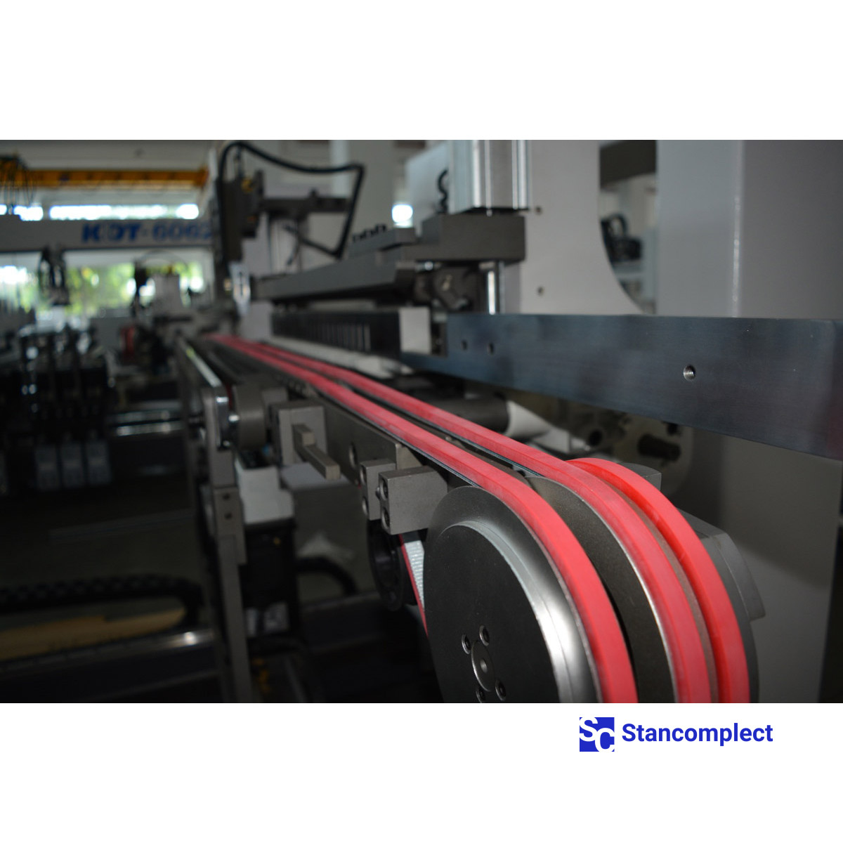 Drilling machine KDT-6062 (6 vertical groups + 2 horizontal)