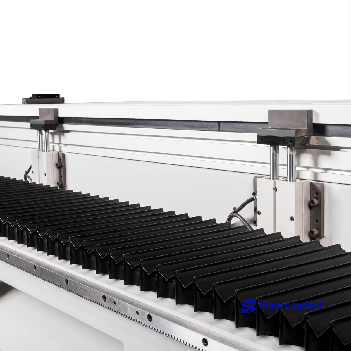 KHM-606 CNC Milling Machine for Lock, Hinge and Keyhole