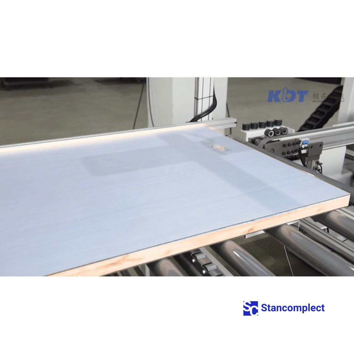 KHM-660B CNC stroj pro frézování zámků, závěsů a klíčových dírek