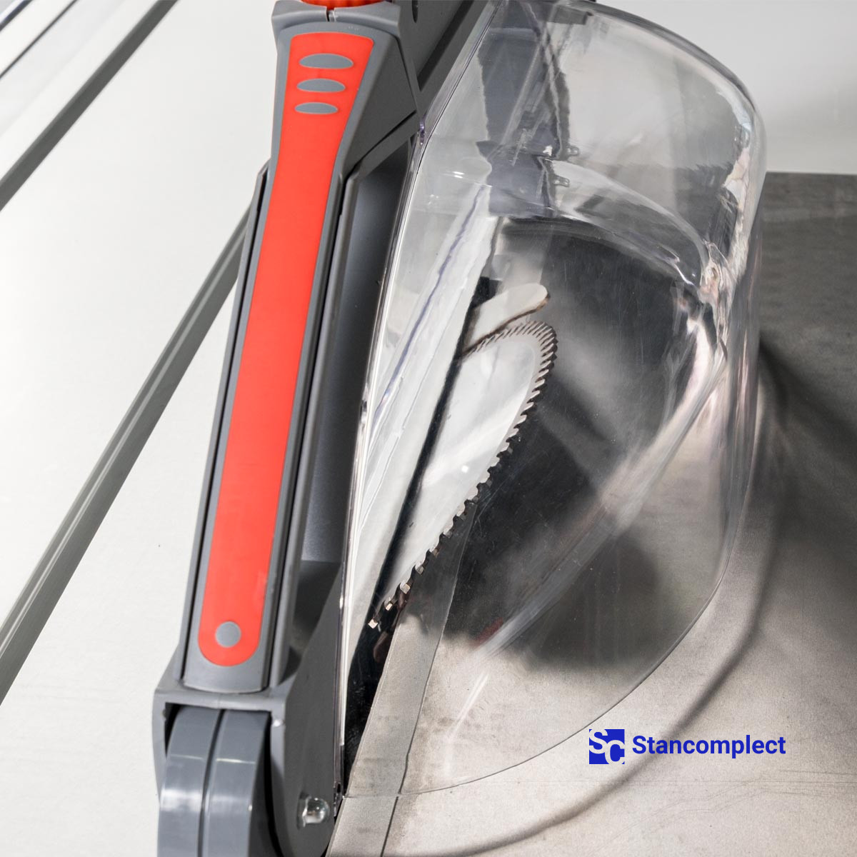 Sliding table panel saw KS-132K with servo drive