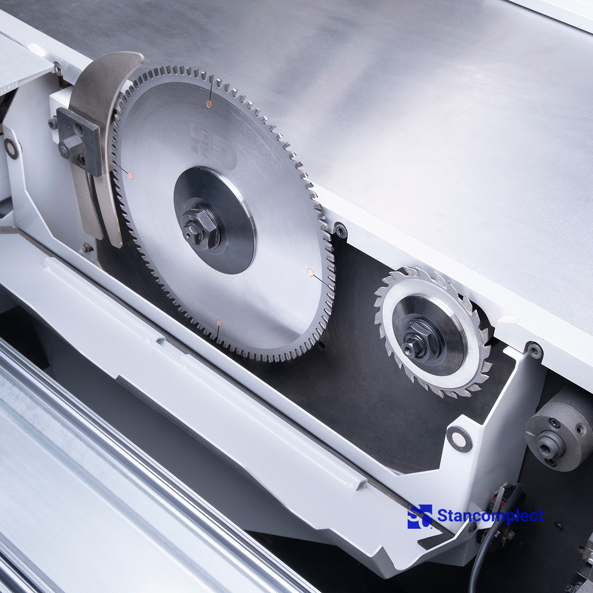 Sliding table panel saw KS-132PV with PC and servo drive