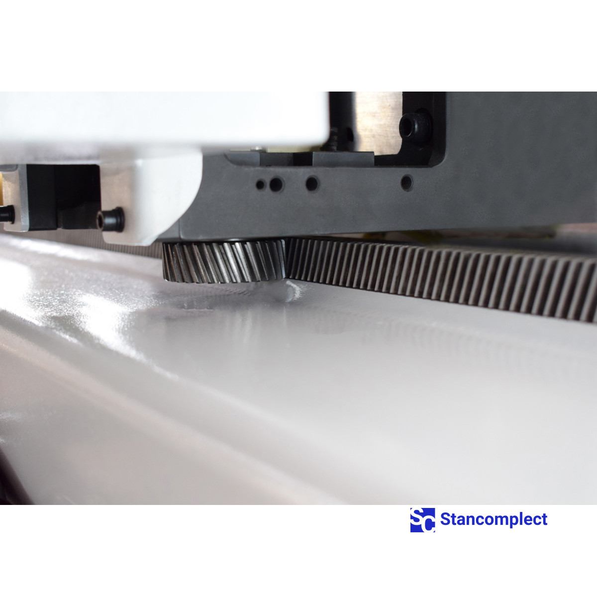 CNC machining center KN-2710DL Label, processing area 3100x2150 mm