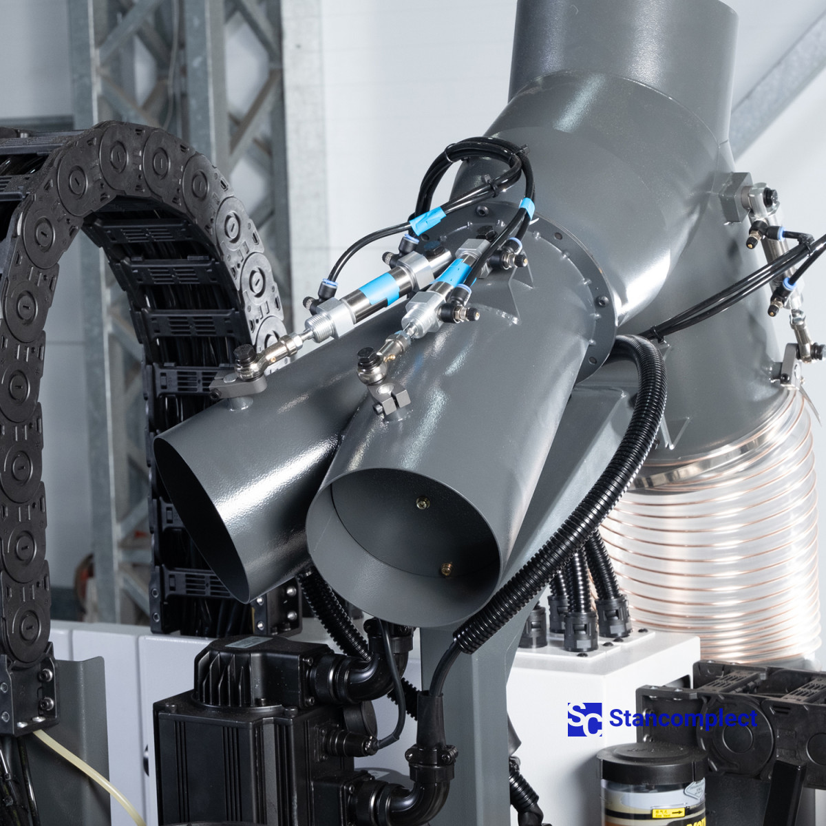 CNC machining center KN-3710DE, processing area 3100x2150 mm