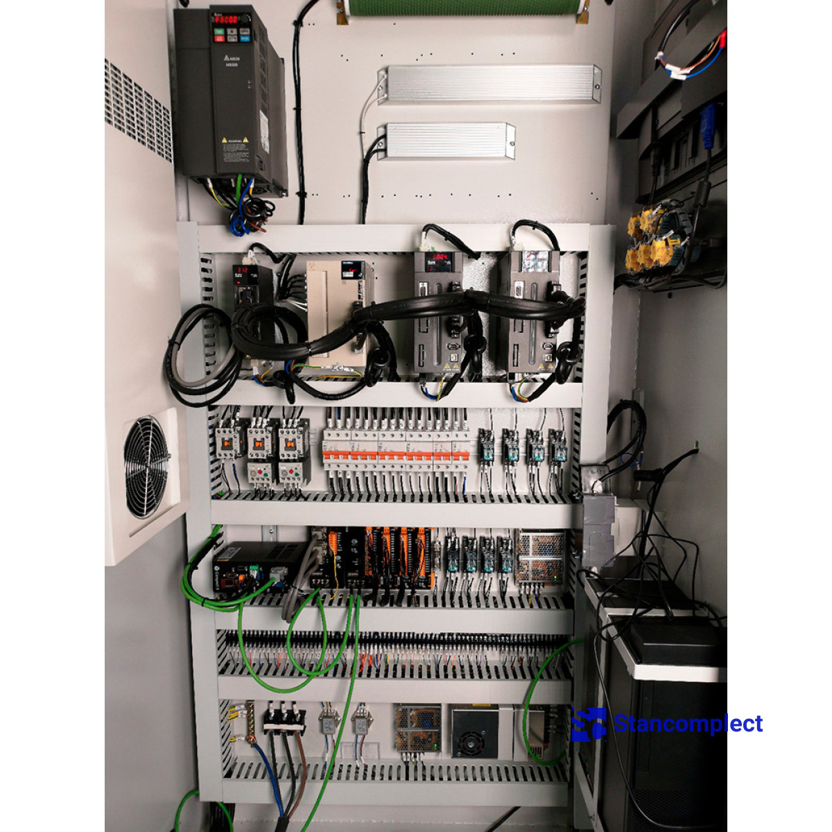 CNC machining center KN-3710DE, processing area 3100x2150 mm