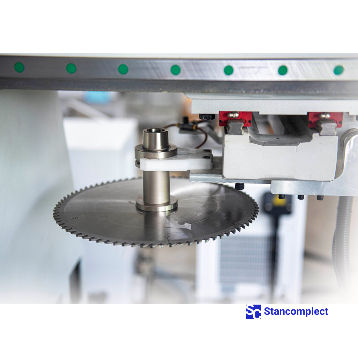 5-осевой  обрабатывающий центр с ЧПУ KDT KN-5516, зона обработки 5150x1500 мм