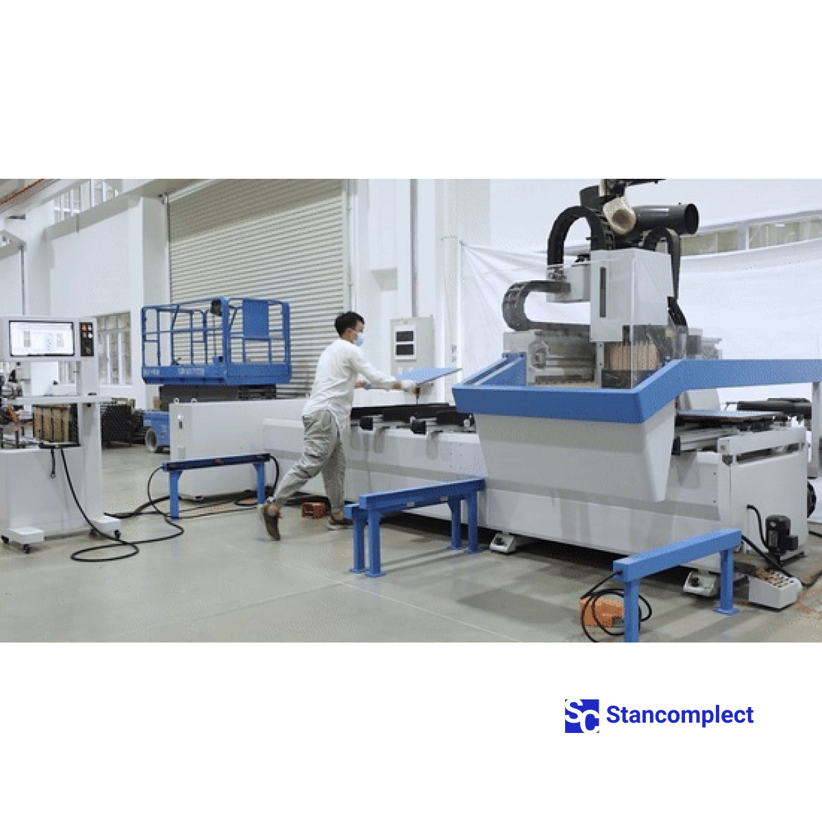 CNC posuvné obráběcí centrum KDT KN-6410C, obráběcí plocha 3250x1250 mm