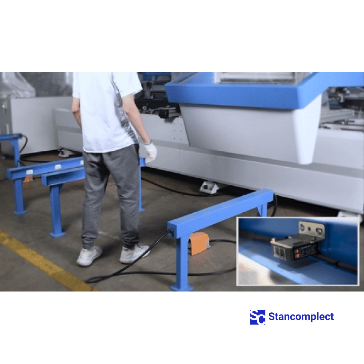 CNC posuvné obráběcí centrum KDT KN-6410C, obráběcí plocha 3250x1250 mm