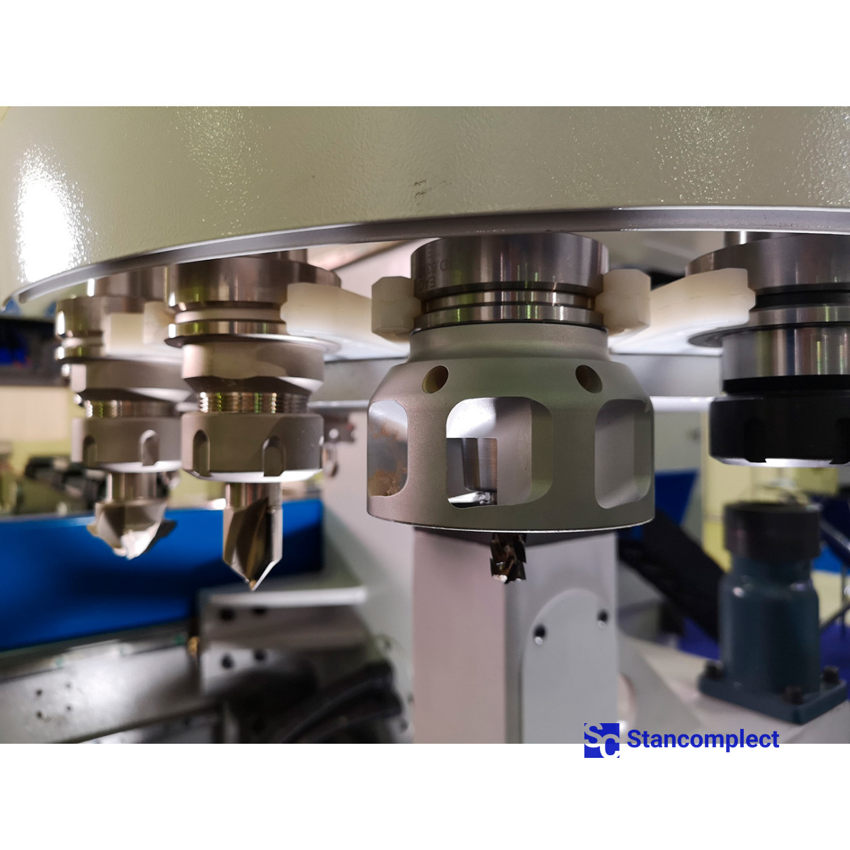 Траверсний обробний центр з ЧПК KDT KN-6516C, зона обробки 5150x1500 мм