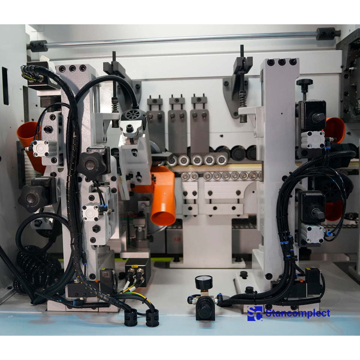 High Speed Edge Banding Machine KDT KE-526KUBT