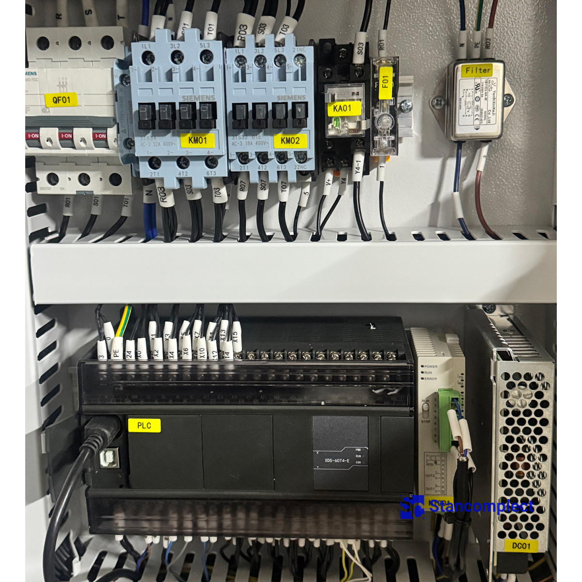 Curvilinear edge banding machine KDT-305MC with milling unit and vacuum clamping of the workpiece for PUR/EVA adhesive