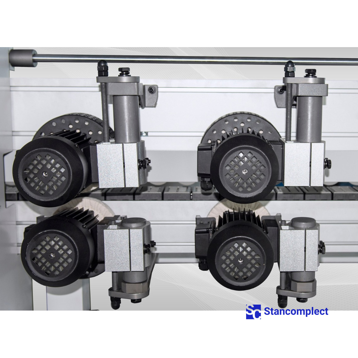 Крайколичкувальний верстат KDT KE-399 для прямих та скошених панелей