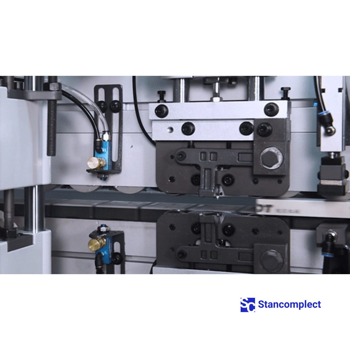 Крайколичкувальний верстат KDT KE-399 для прямих та скошених панелей