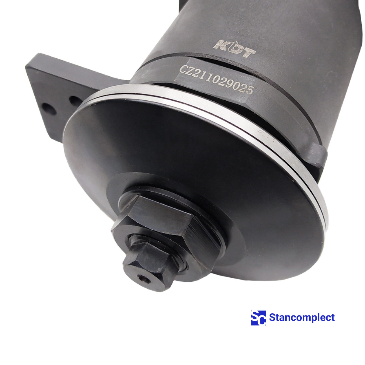 Shaft of the main saw of the KS-132 sliding table saw