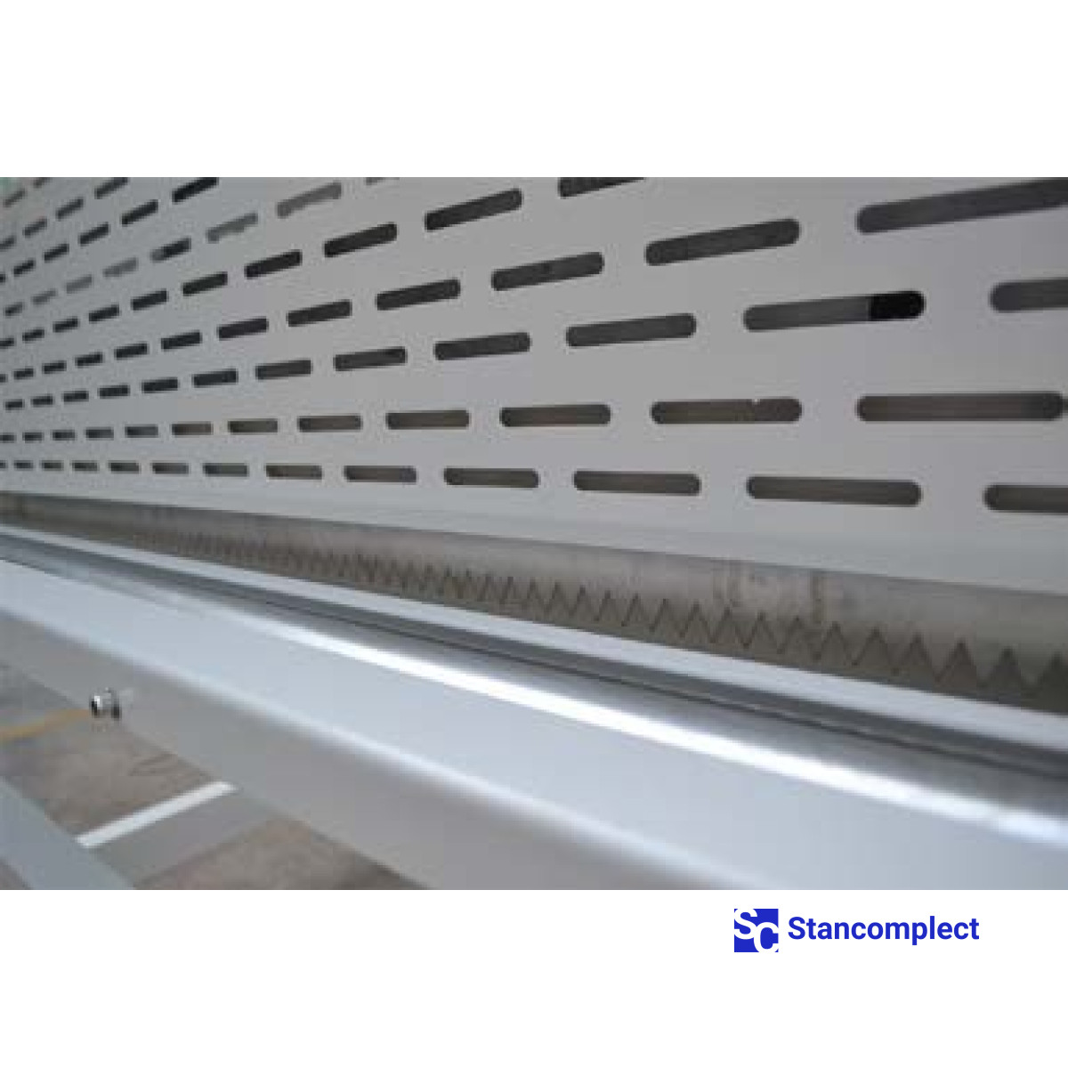 Автоматичний верстат для ламінування та різання плівки PRT-M2113B