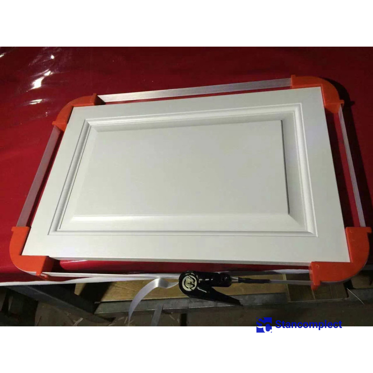 The clamp is tape. Total length 3000 mm