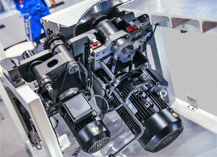 Saw unit for sliding table saws KDT