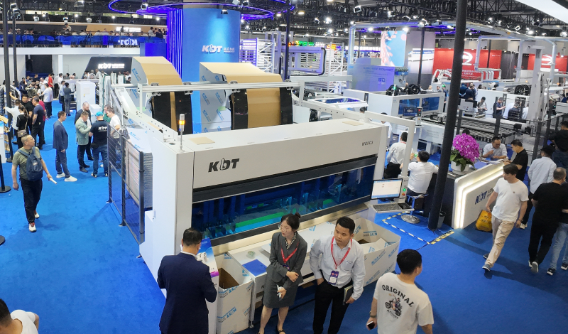 Верстат для виробництва картонних коробок KDT WG8C1H1W1-Z1R1D6