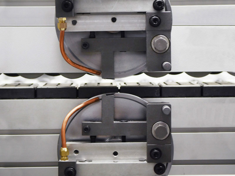 Scraping unit with straight knives