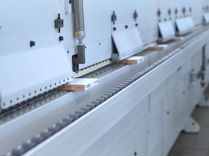 Workpieces on the machine