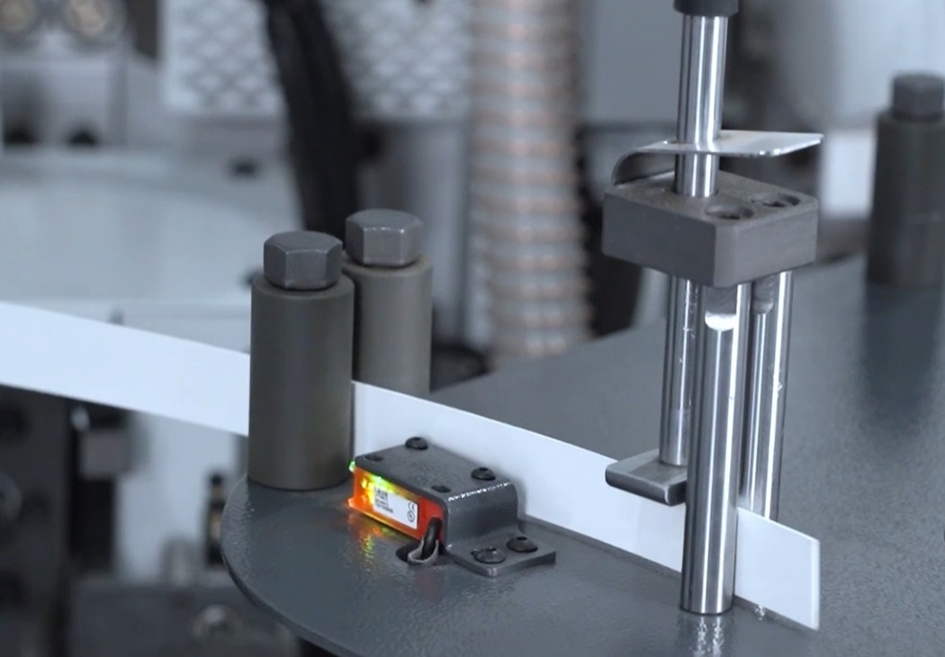 Edge band sensor