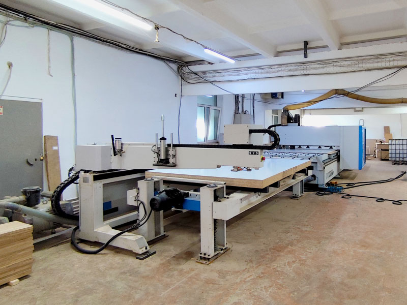 Loading table with label printing for nesting KHA-1710