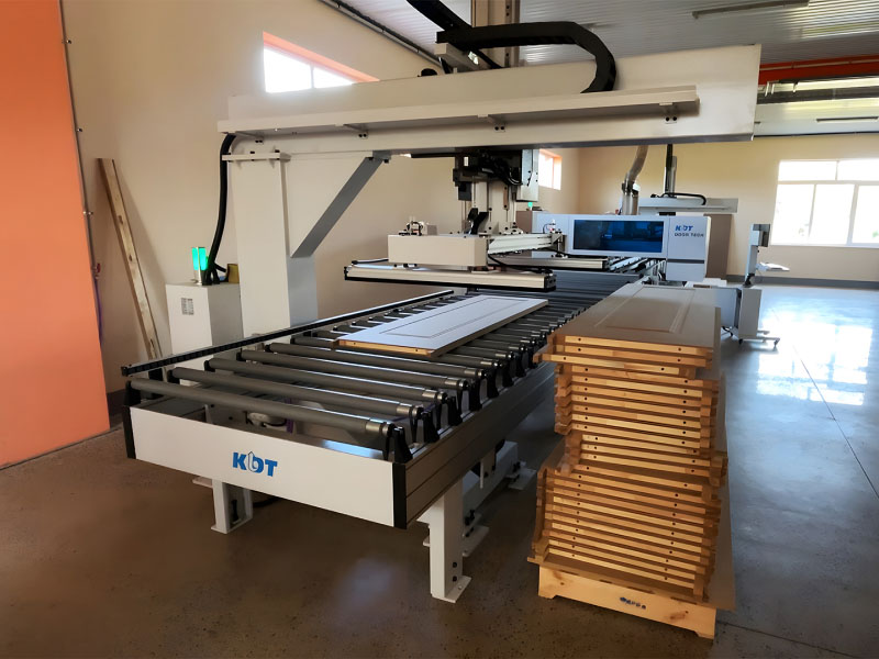 Automated line based on CNC four-side panel cutter KHM-550B